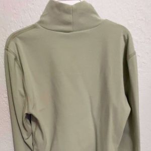 TNA Longsleeve Turtleneck